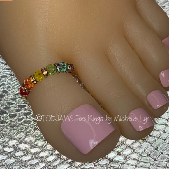 TOEJAMS Toe Rings Jewelry - TOE RING Rainbow Pride Chakra Big Toe Ring Swarovski Crystals/Golden Accents